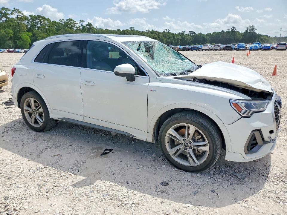 2021 Audi Q3 VIN WA1EECF34M1157194 COPART salvage auction — FRONT END, Tx - Salvage Vehicle Title, sold $9,700 on 2026-08-19 (photo 4)