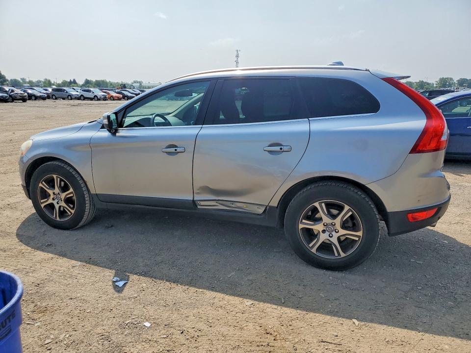 2012 Volvo Xc60 VIN YV4902DZ5C2296473 COPART salvage auction — SIDE, On - Permit No Brand - Unfit, sold $575 on 2026-08-13 (photo 2)