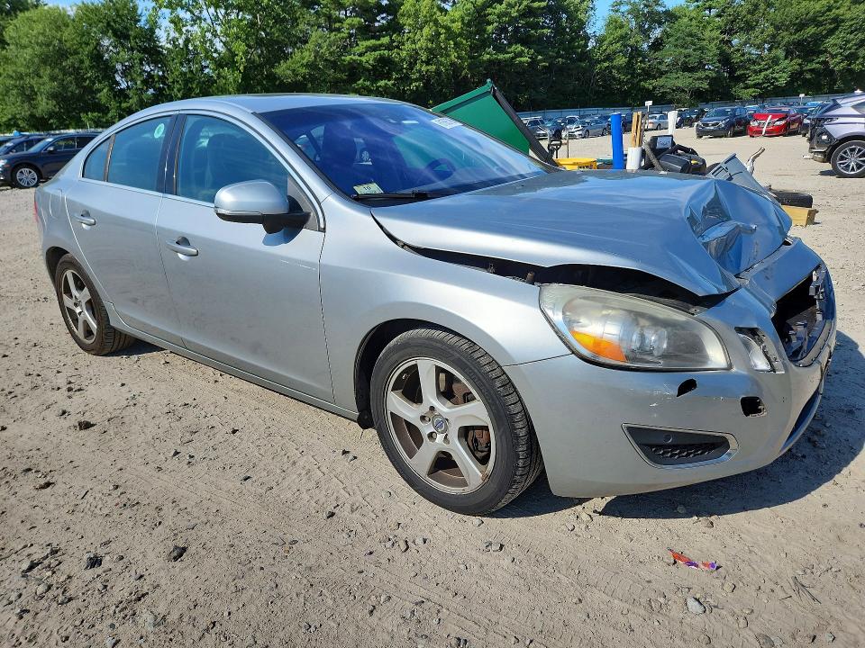 2013 Volvo S60 VIN YV1612FH5D1215206 COPART salvage auction — FRONT END, Ma - Certificate Of Title, sold $325 on 2026-07-23 (photo 4)