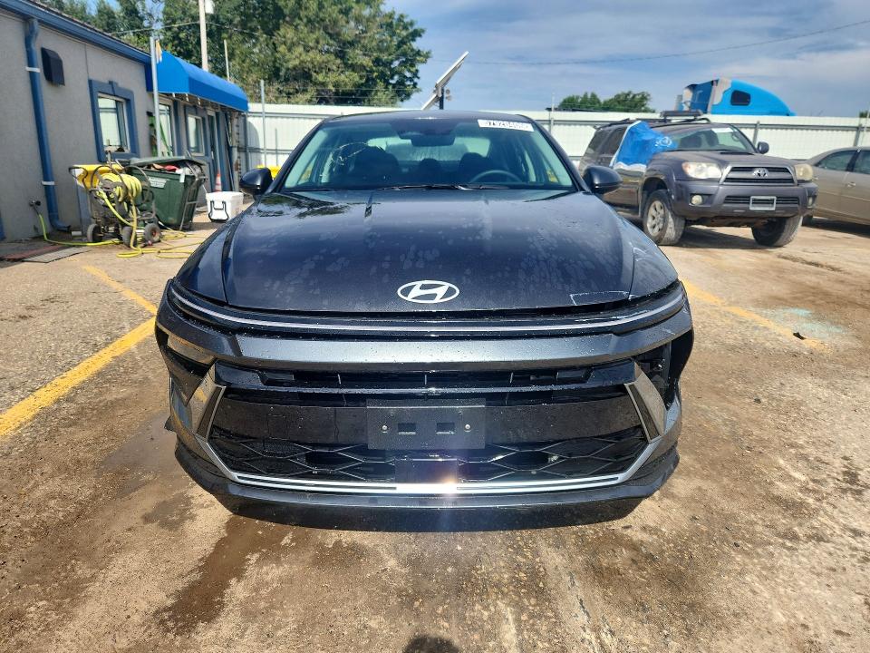 2026 Hyundai Sonata hybrid VIN KMHL24JJ9TA164704 COPART salvage auction — FRONT END, Tx - Certificate Of Title, sold $11,200 on 2026-07-08 (photo 5)
