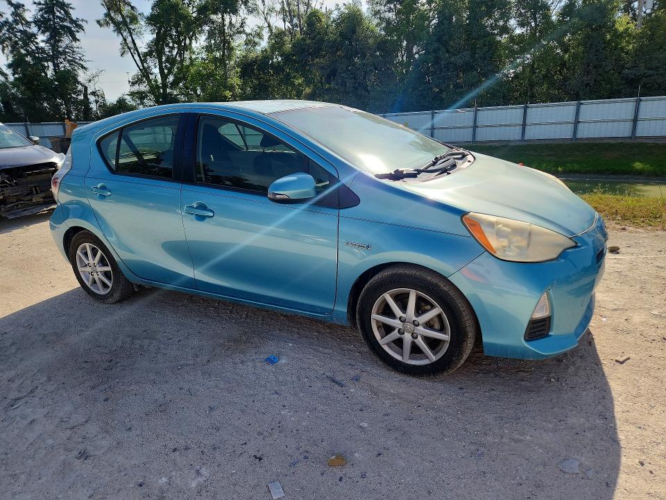 2013 Toyota Prius VIN JTDKDTB3XD1039474 COPART salvage auction — SIDE, Fl - Cert Of Title Slvg Rebuildable, sold $425 on 2026-07-21 (photo 4)