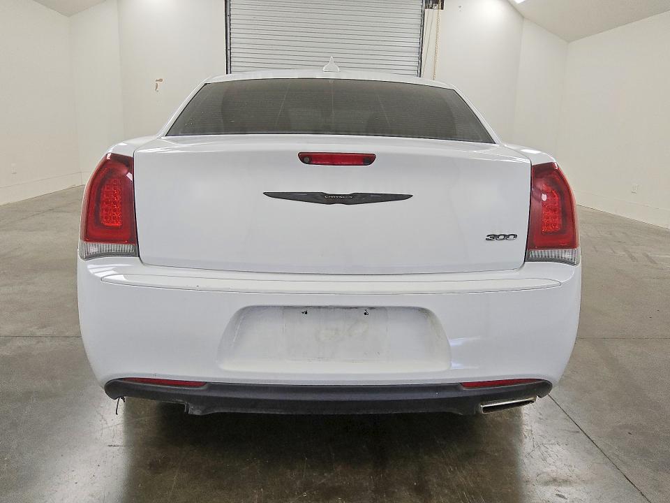 2022 Chrysler 300 VIN 2C3CCAAG1NH107572 COPART salvage auction — FRONT END, Tx - Certificate Of Title, sold $6,400 on 2026-07-16 (photo 6)