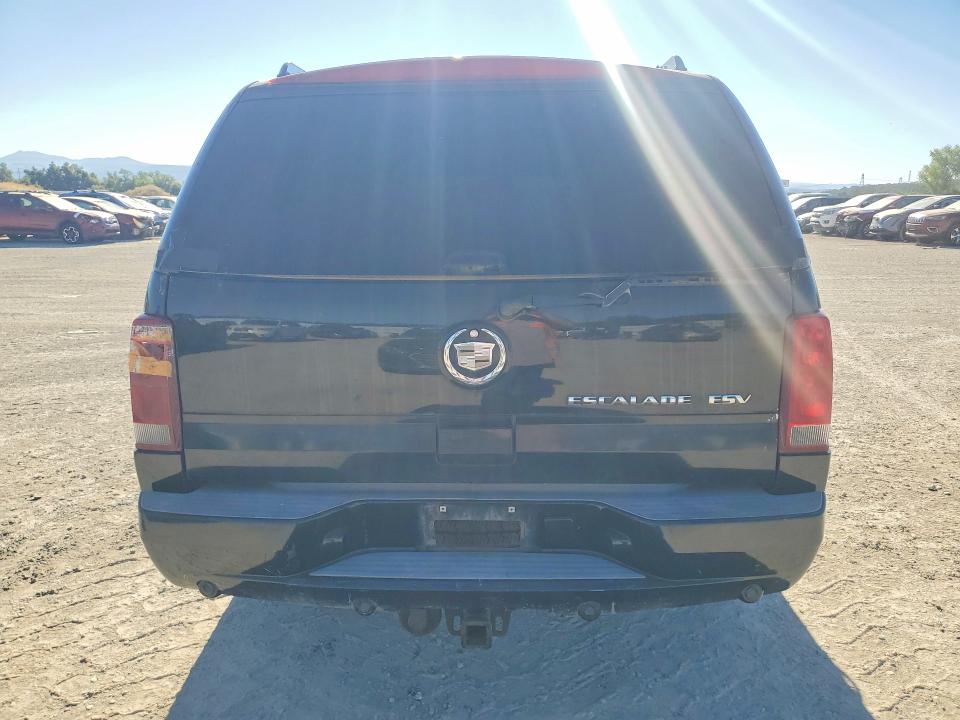 2005 Cadillac Escalade VIN 3GYFK66N85G267250 COPART salvage auction — REAR END, CA - CERT OF TITLE-SALVAGED, sold $100 on 2026-07-24 (photo 6)