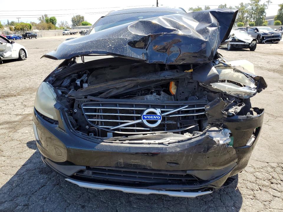 2016 Volvo Xc60 VIN YV440MDK6G2782059 COPART salvage auction — FRONT END, CA - SALVAGE CERTIFICATE, sold $700 on 2026-08-06 (photo 5)