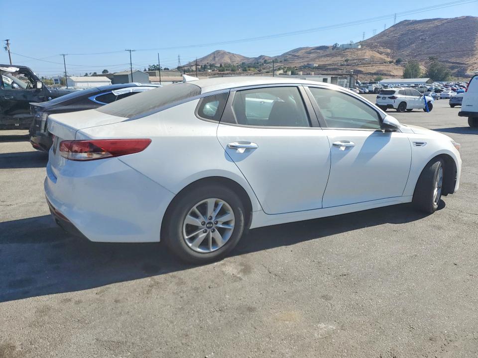 2016 Kia Optima VIN KNAGT4L32G5073805 COPART salvage auction — MINOR DENT/SCRATCHES, Ca - Dis/Dlr/Exp Only Clean Title, sold $275 on 2026-07-23 (photo 3)