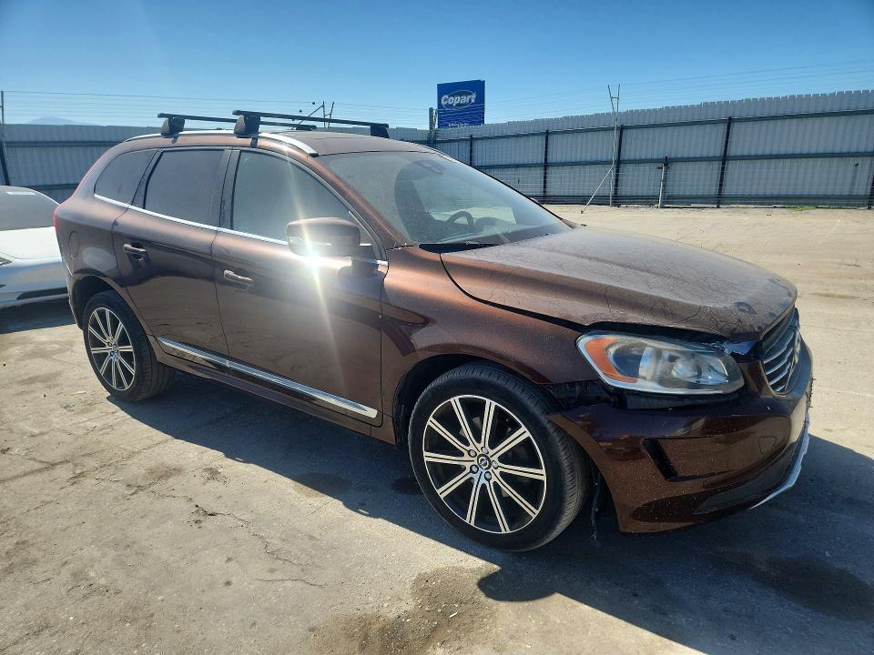 2015 Volvo VIN YV449MDK7F2723817 COPART salvage auction — FRONT END, Ca - Salvage Certificate, sold $3,600 on 2026-07-31 (photo 4)