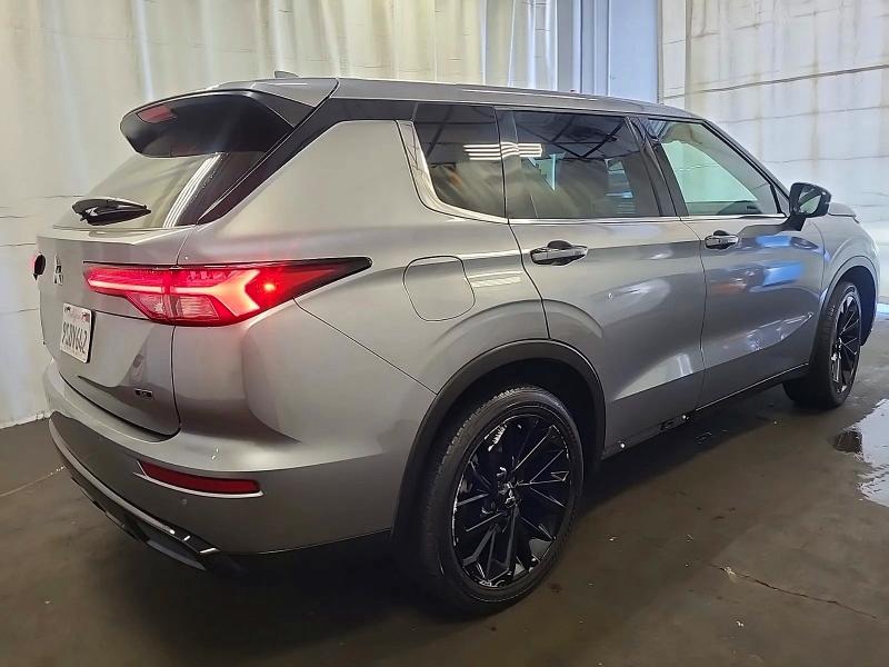 2023 Mitsubishi Outlander VIN JA4J3UA88PZ030659 COPART salvage auction — NORMAL WEAR, CA - CERTIFICATE OF TITLE (P), sold $10,200 on 2026-07-23 (photo 4)