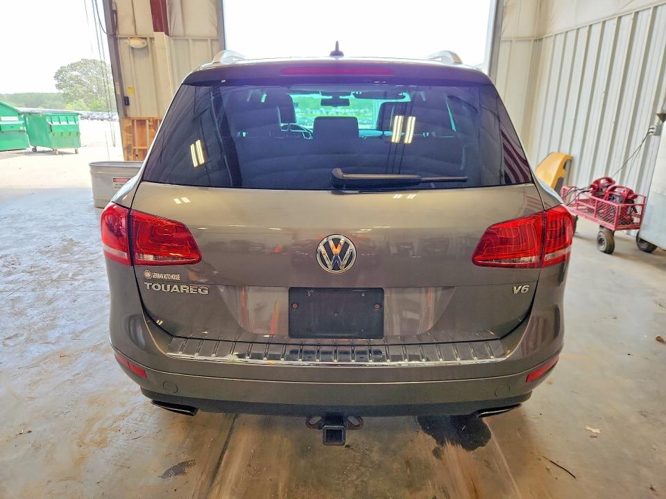 2014 Volkswagen Touareg VIN WVGEF9BP9ED004241 COPART salvage auction — HAIL, Wi - Certificate Of Title, sold $200 on 2026-07-28 (photo 6)