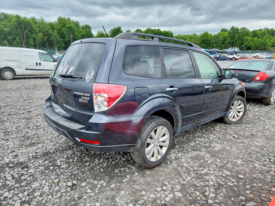 2013 Subaru Forester VIN JF2SHADC2DH439060 COPART salvage auction — REAR END, Pa - Certificate Of Salvage, sold $425 on 2026-07-15 (photo 3)