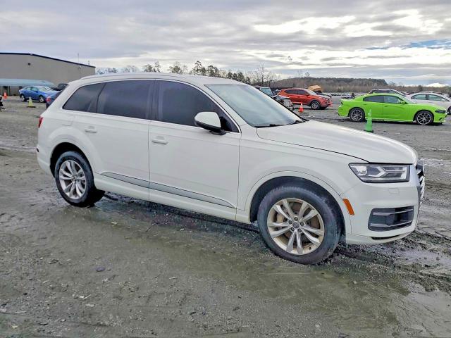 2018 Audi Q7 VIN WA1LAAF7XJD034262 COPART salvage auction — BURN, Sc - Certificate Of Title, sold $550 on 2026-07-29 (photo 4)
