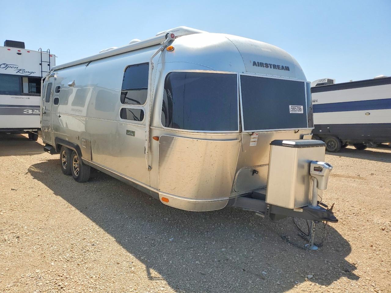 2016 Airstream Eddie Bauer 27fb VIN 1STTFYL26GJ533502 — COPART salvage auction photo