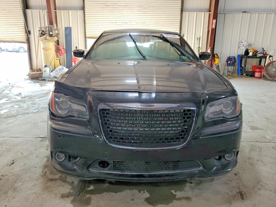 2013 Chrysler 300 VIN 2C3CCAFJ5DH529881 COPART salvage auction — REAR END, Pa - Cert Of Title, sold $9,100 on 2026-08-05 (photo 5)