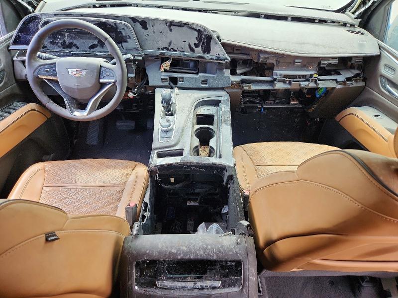 2022 Cadillac Escalade VIN 1GYS4BKT9NR304246 COPART salvage auction — STRIPPED, Nj - Certificate Of Title (P), sold $16,700 on 2026-07-31 (photo 8)