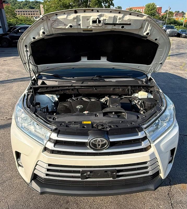 2017 Toyota Highlander VIN 5TDJZRFH6HS474409 COPART salvage auction — MINOR DENT/SCRATCHES, Ct - Certificate Of Title (P), sold $10,800 on 2026-07-22 (photo 5)