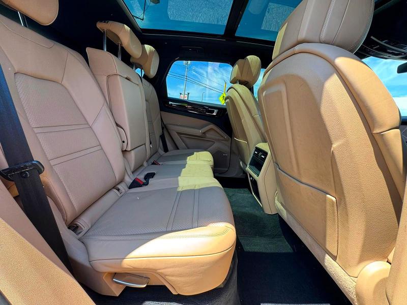 2019 Porsche Cayenne VIN WP1AA2AY7KDA09385 COPART salvage auction — NORMAL WEAR, Va - Certificate Of Title (P), sold $16,400 on 2026-07-27 (photo 6)