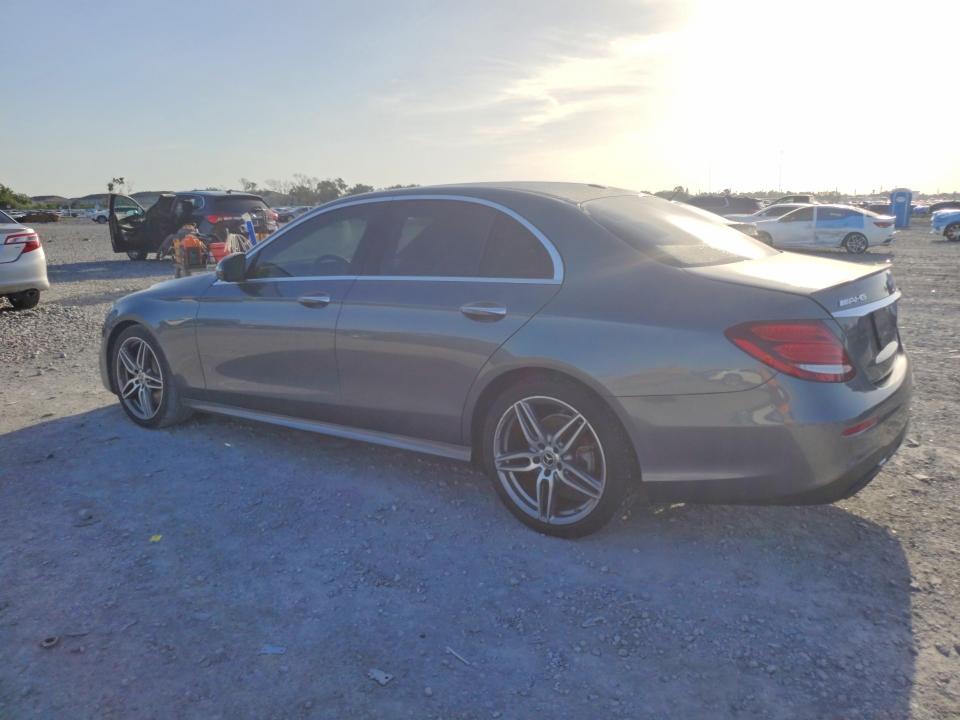 2019 Mercedes-benz E-klasse VIN WDDZF4JB4KA689072 COPART salvage auction — NORMAL WEAR, Fl - Certificate Of Title, sold $11,600 on 2026-08-03 (photo 2)