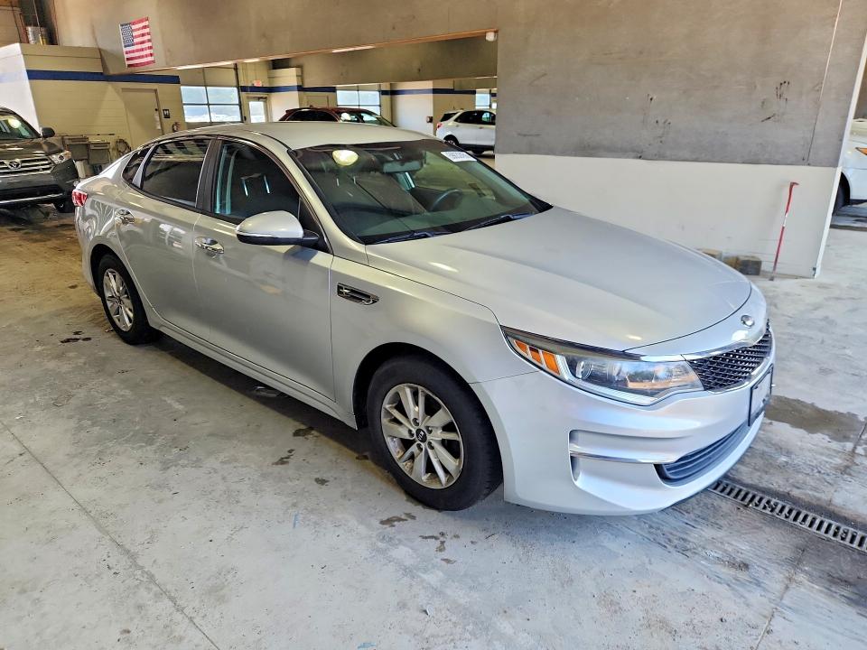 2017 Kia Optima VIN 5XXGT4L39HG169897 COPART salvage auction — FRONT END, Va - Certificate Of Title, sold $375 on 2026-07-24 (photo 4)