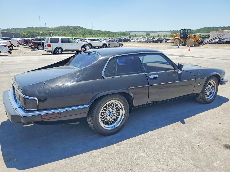 1992 Jaguar Xjs VIN SAJNW5846NC181735 COPART salvage auction — MECHANICAL, Ok - Certificate Of Title, sold $200 on 2026-07-31 (photo 3)