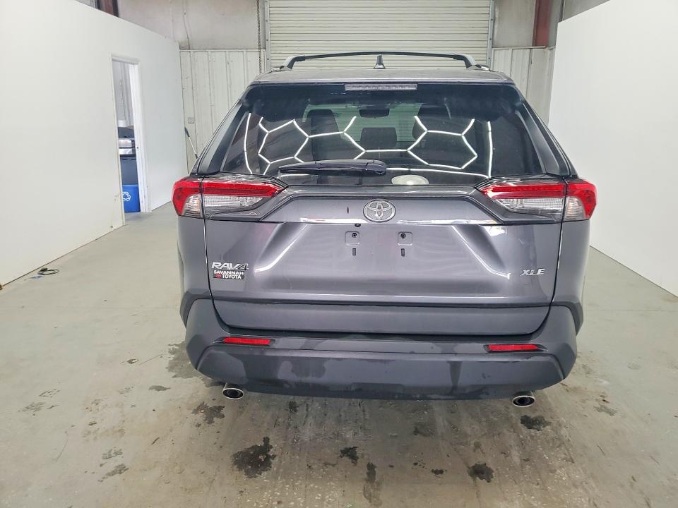 2025 Toyota Rav4 VIN 2T3W1RFV4SW403654 COPART salvage auction — MINOR DENT/SCRATCHES, SC - CERTIFICATE OF TITLE, sold $27,000 on 2026-07-28 (photo 6)