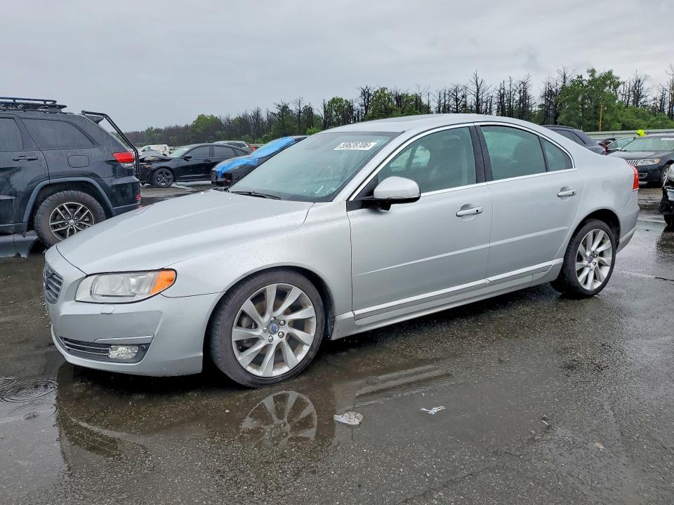 2015 Volvo VIN YV1902MM1F1191263 COPART salvage auction — VANDALISM, Ny - Mv-907A Salvage Certificate, sold $2,350 on 2026-07-08 (photo 1)