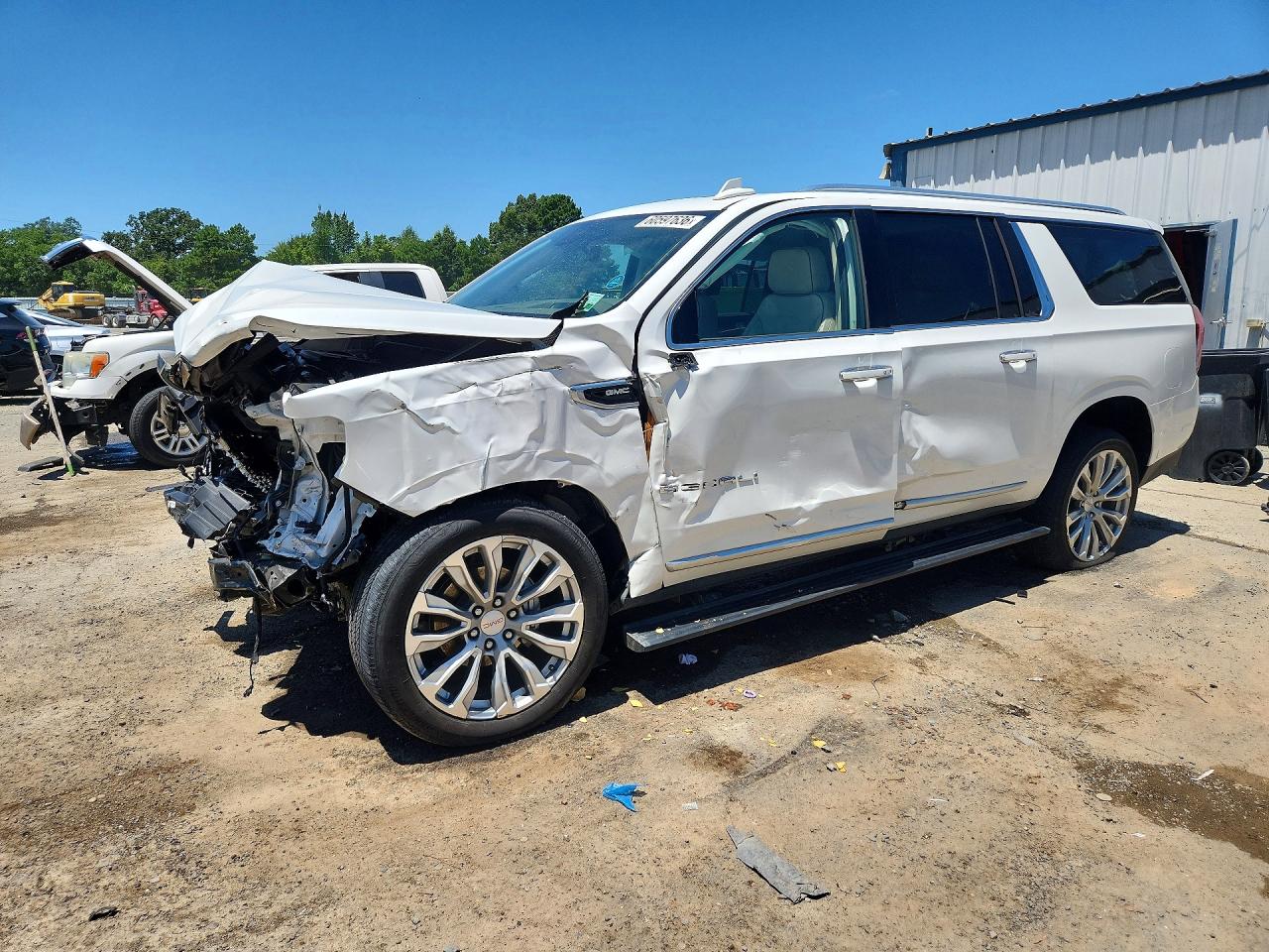 2024 GMC Yukon XL VIN 1GKS2JKL1RR280234 — COPART salvage auction photo