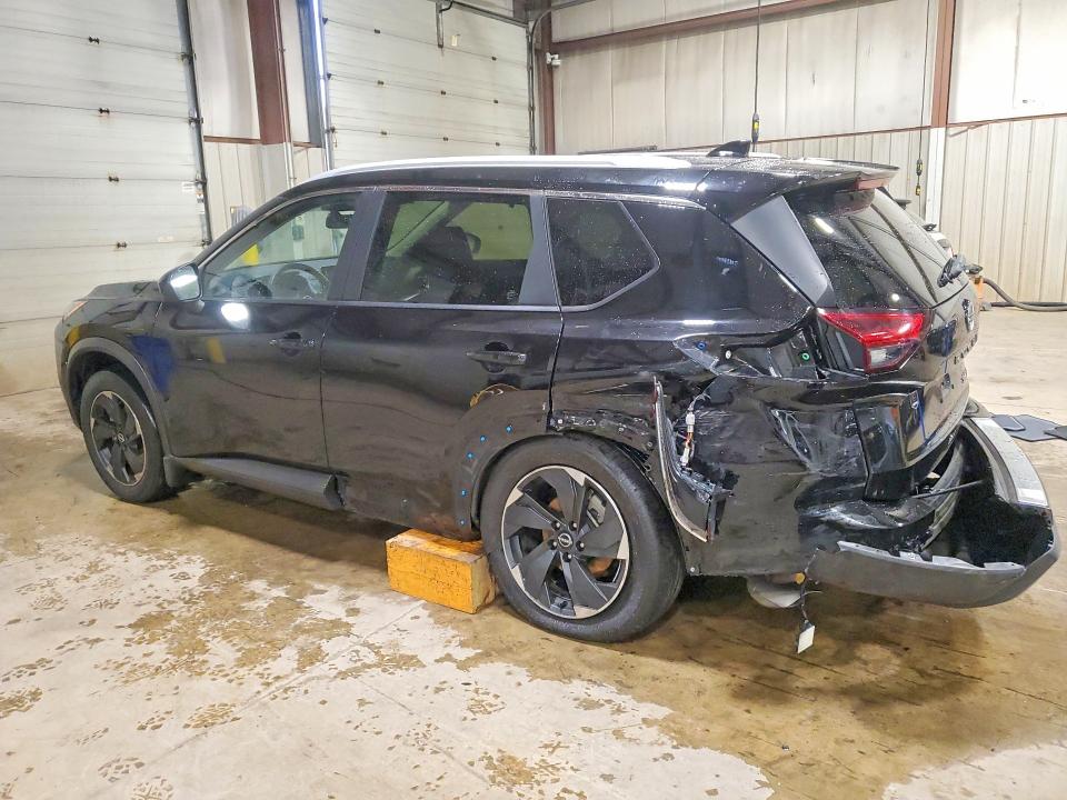 2024 Nissan Rogue VIN JN8BT3BB1RW445894 COPART salvage auction — REAR END, Salvage Title, sold $3,800 on 2026-07-28 (photo 2)