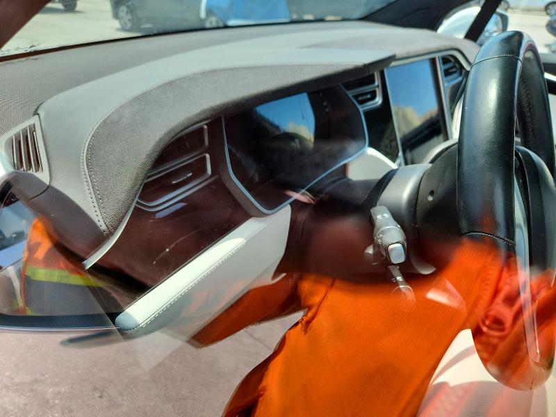 2016 Tesla Model x VIN 5YJXCBE24GF012790 COPART salvage auction — FRONT END, Salvage Title, sold $6,900 on 2026-07-29 (photo 9)