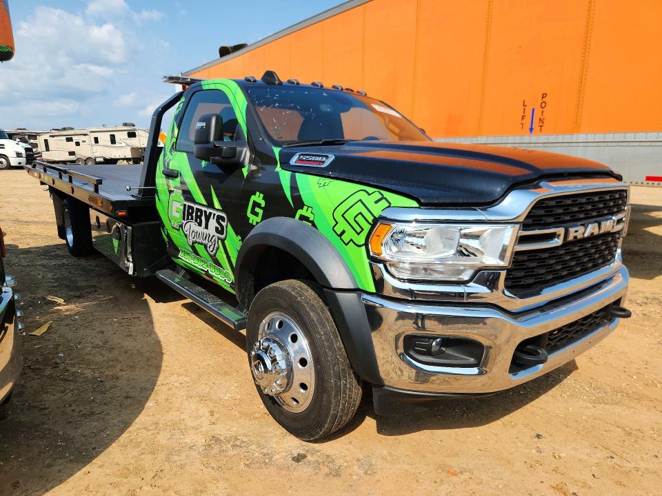 2024 Ram 5500 VIN 3C7WRMDL5RG298004 COPART salvage auction — NORMAL WEAR, Salvage Title, sold $40,250 on 2026-08-27 (photo 4)