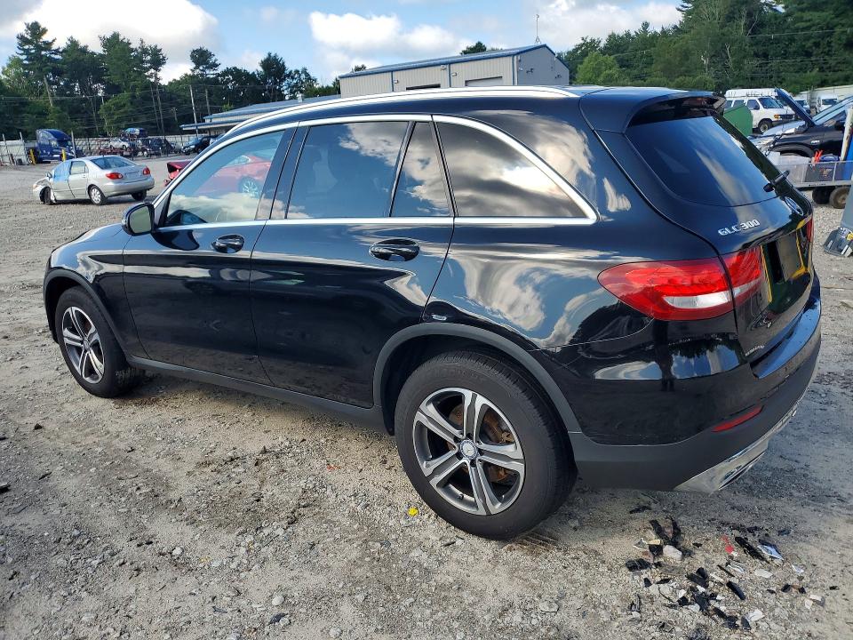 2017 Mercedes-benz Glc VIN WDC0G4KB7HF196636 COPART salvage auction — MINOR DENT/SCRATCHES, MA - CERTIFICATE OF TITLE, sold $6,500 on 2026-08-13 (photo 2)