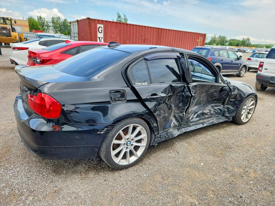 2009 BMW 3 series VIN WBAPG73599A401013 COPART salvage auction — SIDE, ON - PERMIT IRREPAIRABLE, sold $400 on 2026-07-28 (photo 3)