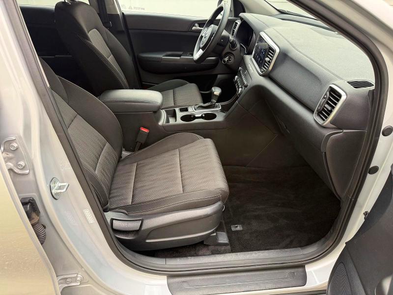 2020 Kia Sportage VIN KNDPMCAC9L7705663 COPART salvage auction — NORMAL WEAR, NH - CERTIFICATE OF TITLE (P), sold $7,200 on 2026-07-29 (photo 5)