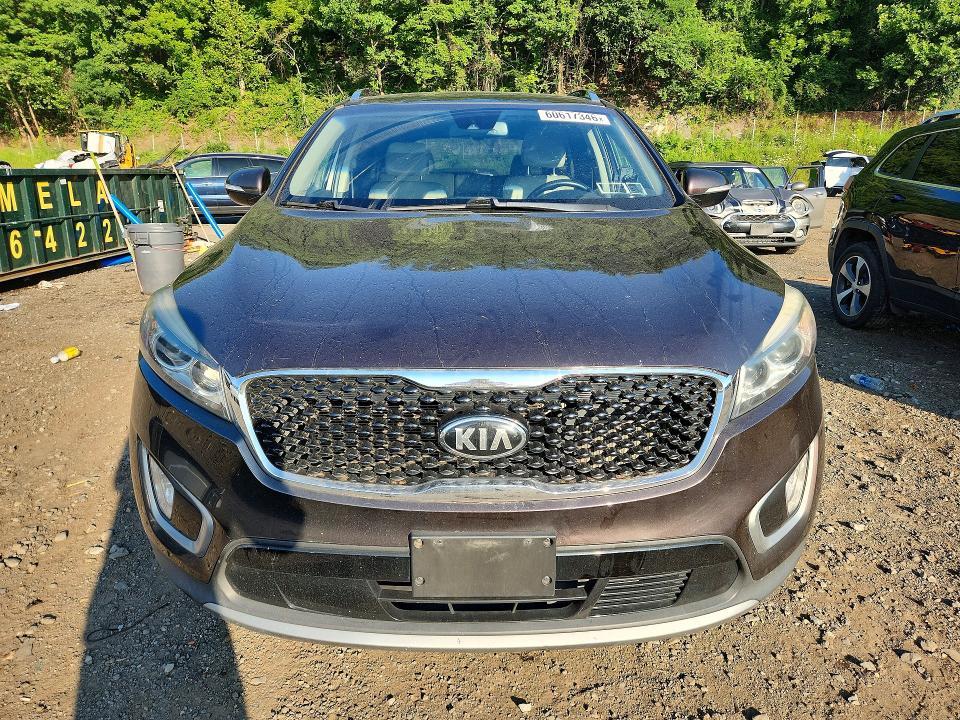 2017 Kia Sorento VIN 5XYPHDA11HG253646 COPART salvage auction — ENGINE BURN, Ny - Certificate Of Title, sold $450 on 2026-07-30 (photo 5)