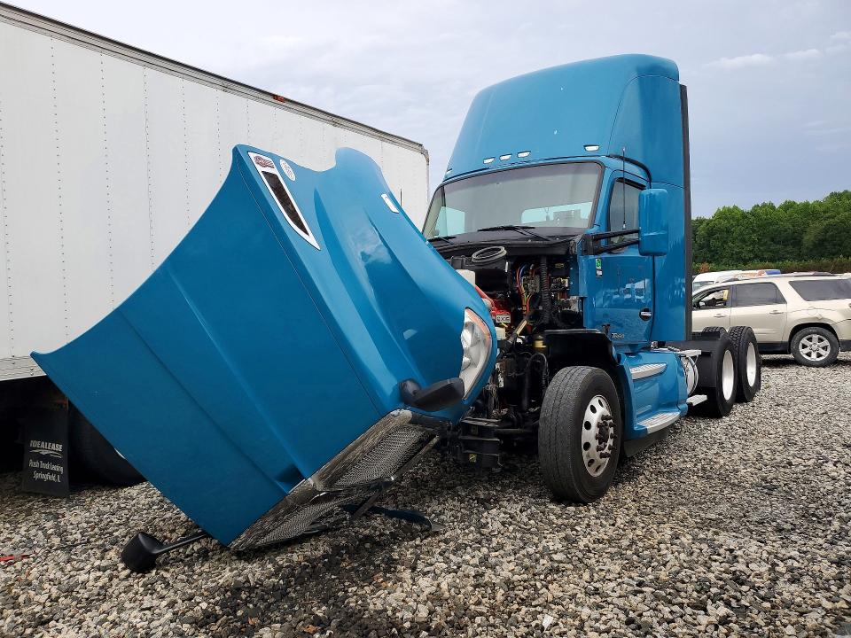 2021 Kenworth T680 VIN 1XKYD49X0MJ450461 — COPART salvage auction photo