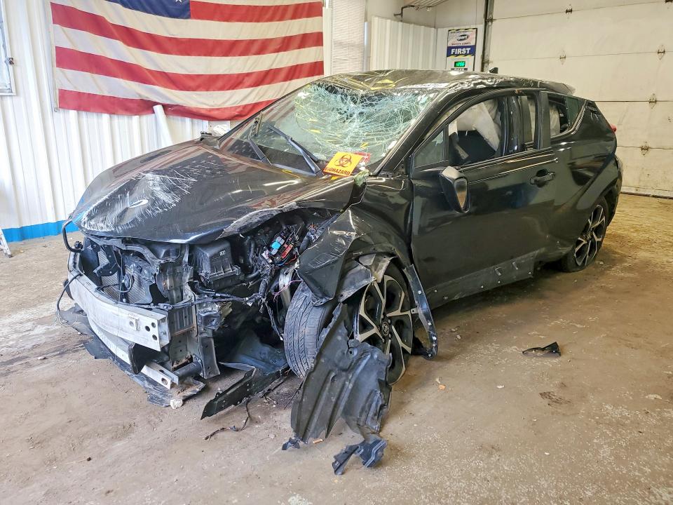 2018 Toyota C-hr VIN NMTKHMBX6JR040762 COPART salvage auction — ROLLOVER, ME - CERT OF TITLE-SALVAGE COLLISIO (P), sold $90 on 2026-07-23 (photo 1)