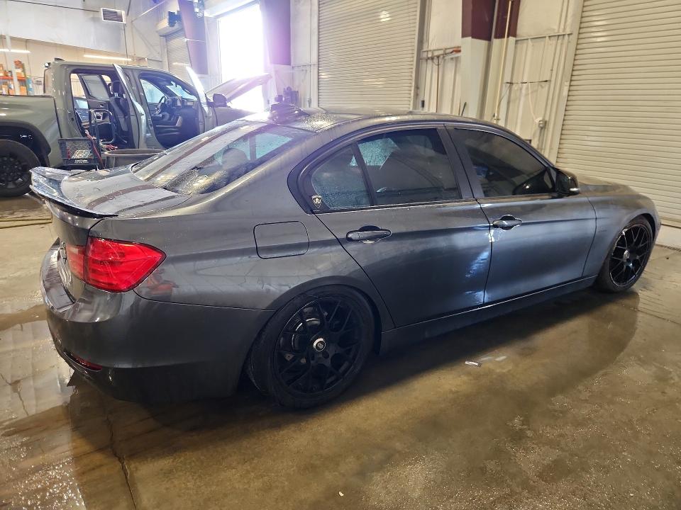 2013 BMW 3er VIN WBA3B3C55DF538130 COPART salvage auction — FRONT END, Mn - Cert Of Title-Prior Salvage, sold $1,100 on 2026-08-10 (photo 3)