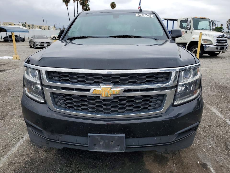 2019 Chevrolet Suburban VIN 1GNSCGKC8KR337313 COPART salvage auction — MINOR DENT/SCRATCHES, Ca - Dis/Dlr/Exp Only Clean Title, sold $3,650 on 2026-07-10 (photo 5)