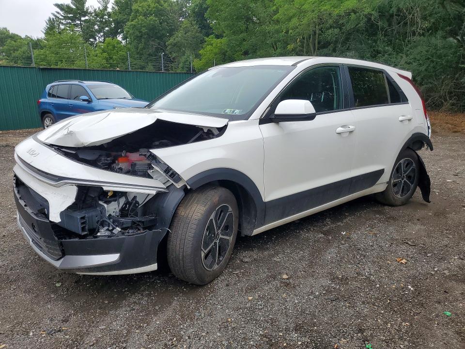 2026 Kia Niro VIN KNDCP3LE4T5325081 COPART salvage auction — REAR END, Pa - Cert Of Title, sold $500 on 2026-08-03 (photo 1)