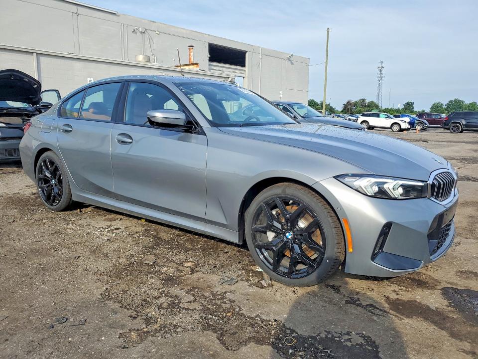 2026 BMW 3er VIN WBA23LA03TFW46146 COPART salvage auction — SIDE, Va - Certificate Of Title (P), sold $38,000 on 2026-08-18 (photo 4)
