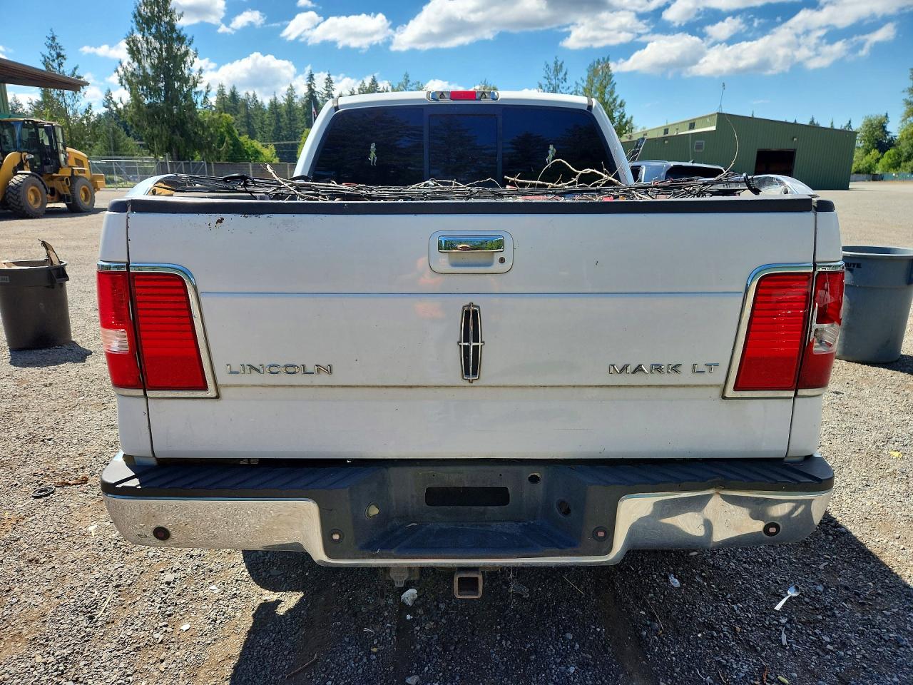 2007 Lincoln Mark lt VIN 5LTPW16557FJ01772 COPART salvage auction — Rear End, WA - VEHICLE CERT OF OWNERSHIP-TITL, sold $175 on 2026-09-03 (photo 6)