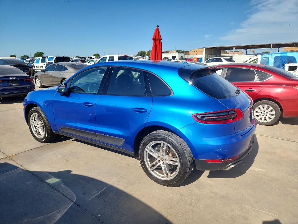 2017 Porsche Macan VIN WP1AA2A54HLB83936 COPART salvage auction — NORMAL WEAR, TX - CERTIFICATE OF TITLE, sold $8,400 on 2026-07-30 (photo 2)
