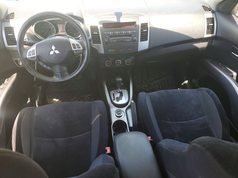 2010 Mitsubishi Outlander VIN JA4AT2AW3AZ014203 COPART salvage auction — MINOR DENT/SCRATCHES, CA - DIS/DLR/EXP ONLY CLEAN TITLE, sold $250 on 2026-07-23 (photo 8)