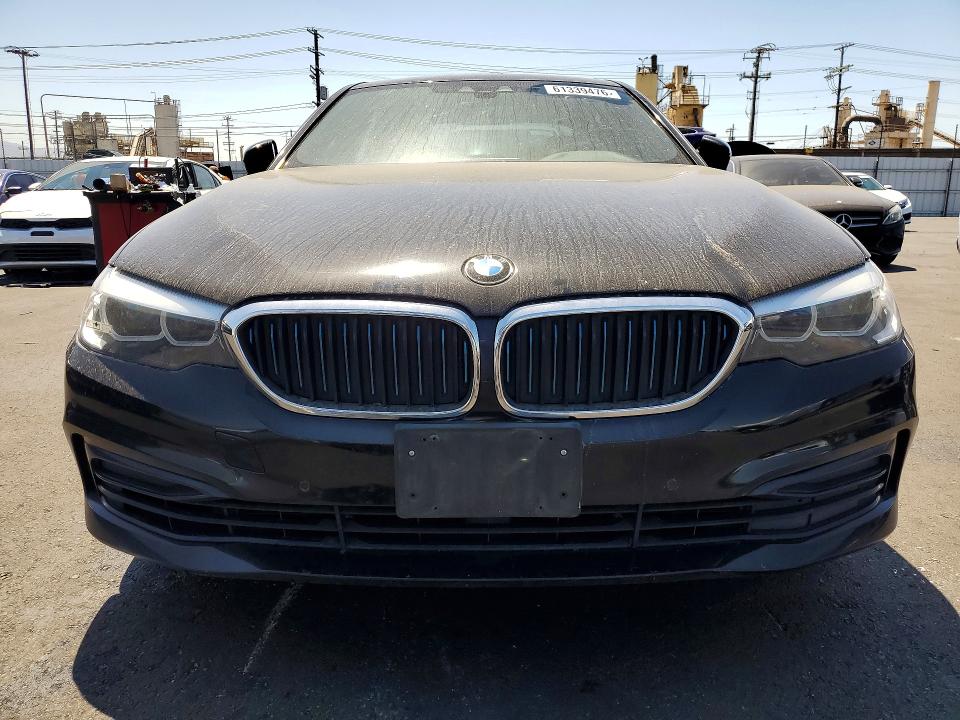 2019 BMW 5er VIN WBAJA9C57KB254290 COPART salvage auction — MINOR DENT/SCRATCHES, Ca - Dis/Dlr/Exp Only Clean Title, sold $9,000 on 2026-08-01 (photo 5)