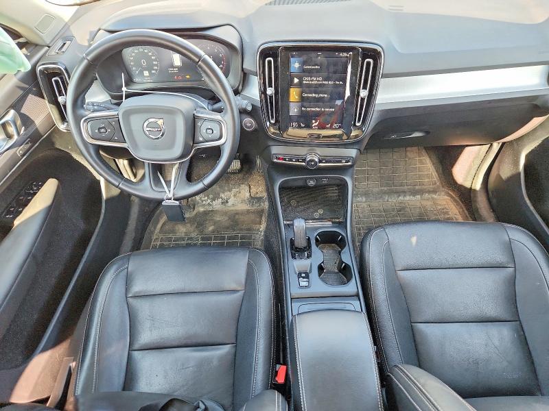 2021 Volvo Xc40 VIN YV4162UK8M2397152 COPART salvage auction — SIDE, On - Permit Salvage, sold $2,600 on 2026-07-30 (photo 8)
