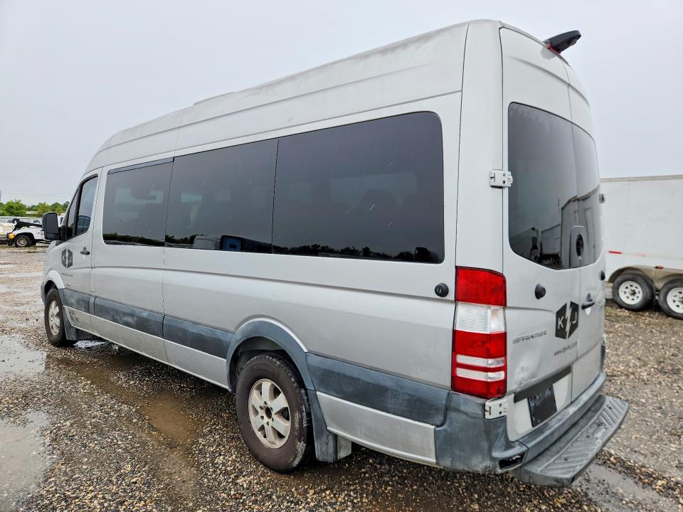 2016 Mercedes-benz Sprinter VIN 8BRPE8DD6GE122031 COPART salvage auction — MINOR DENT/SCRATCHES, LA - CERTIFICATE OF TITLE, sold $13,200 on 2026-07-28 (photo 2)