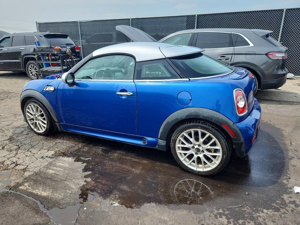 2015 Mini Cooper VIN WMWSX3C58FT773204 COPART salvage auction — MINOR DENT/SCRATCHES, MS - CERTIFICATE OF TITLE, sold $1,600 on 2026-08-04 (photo 2)