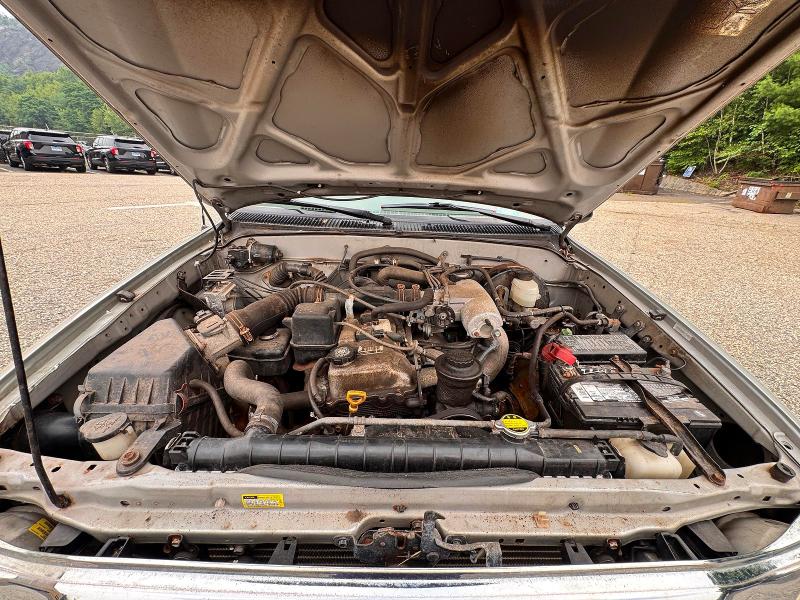 2003 Toyota Tacoma VIN 5TEPM62N13Z178633 COPART salvage auction — NORMAL WEAR, CT - CERTIFICATE OF TITLE (P), sold $875 on 2026-07-24 (photo 7)