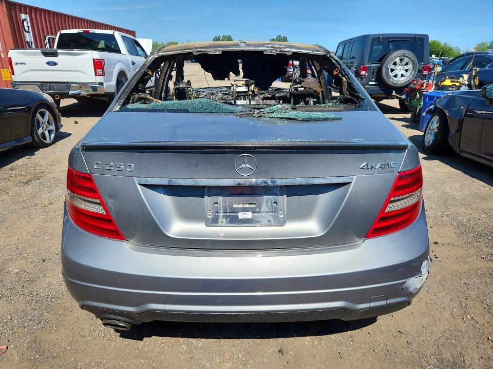 2013 Mercedes-benz C class VIN WDDGF4HBXDA743491 COPART salvage auction — BURN, On - Permit Irrepairable, sold $325 on 2026-07-30 (photo 6)