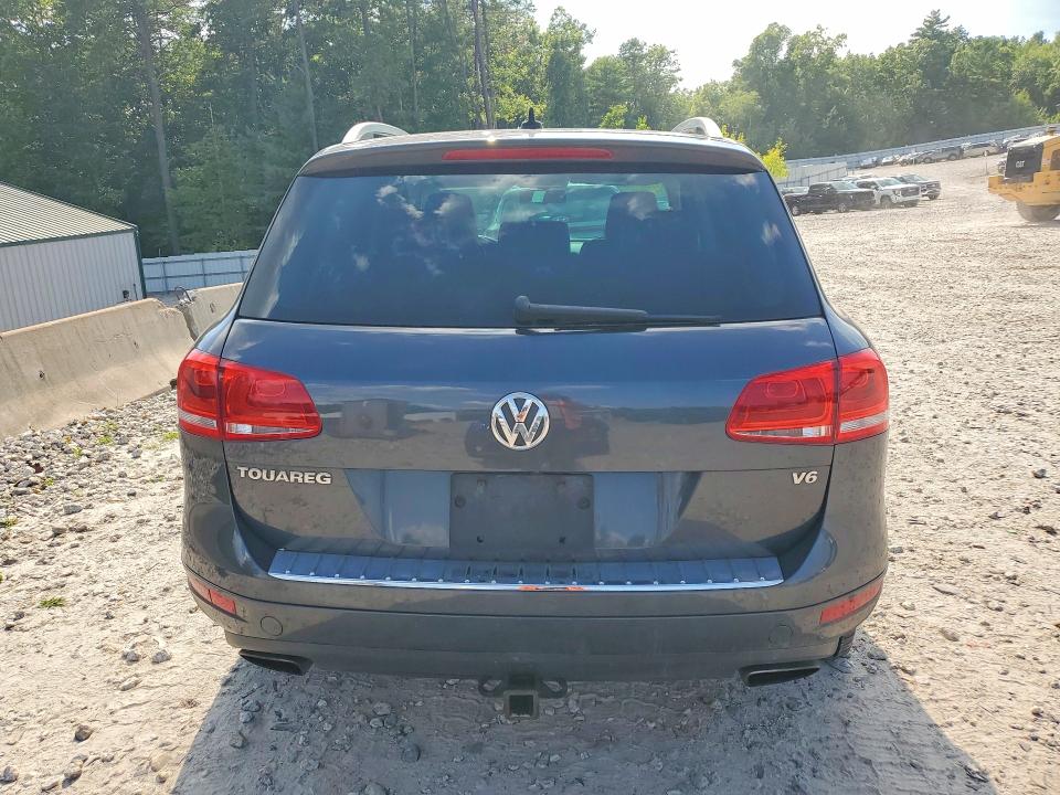 2011 Volkswagen Touareg VIN WVGFF9BP6BD004505 COPART salvage auction — FRONT END, Ma - Cert Of Title-Reconstrctd Coll, sold $450 on 2026-08-12 (photo 6)