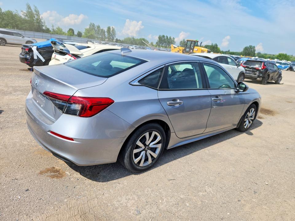 2022 Honda Civic VIN 2HGFE2F2XNH117458 COPART salvage auction — SIDE, ON - PERMIT NO BRAND - UNFIT, sold $250 on 2026-07-23 (photo 3)