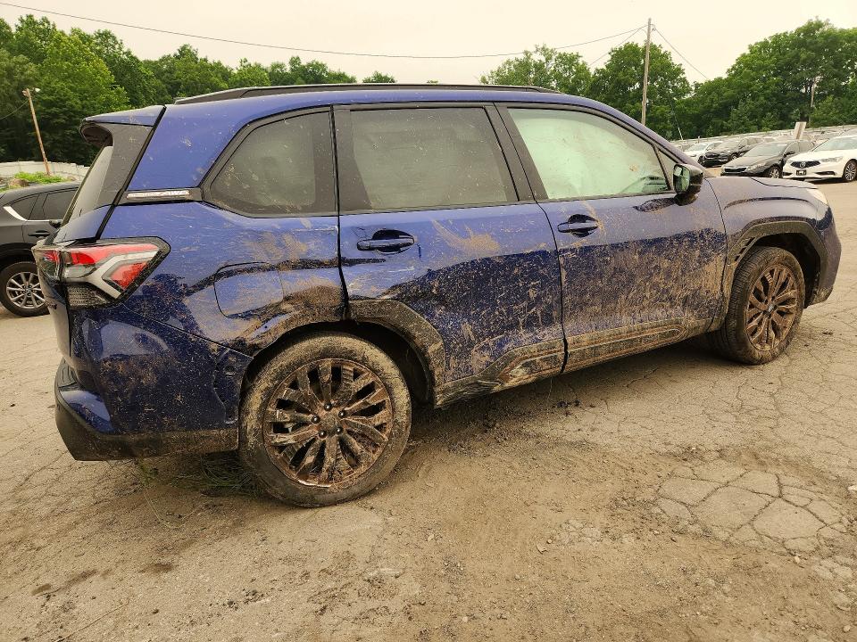 2025 Subaru Forester VIN JF2SLDHC8SH563924 COPART salvage auction — ROLLOVER, NY - MV-907A SALVAGE CERTIFICATE, sold $1,600 on 2026-07-23 (photo 3)